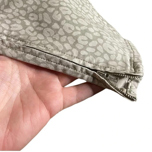 Ann Taylor LOFT Modern Skinny Ankle Size 29/8 Leopard Ankle Zipper Pants NWOT - Picture 3 of 10